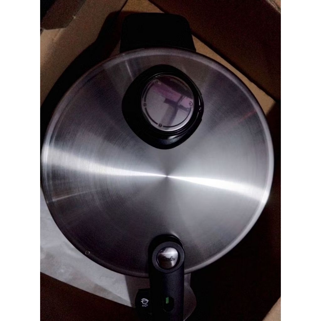Panci Presto Fissler Vitavit Premium Comfort 8 Liter