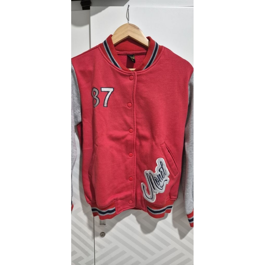 jaket Monel merah