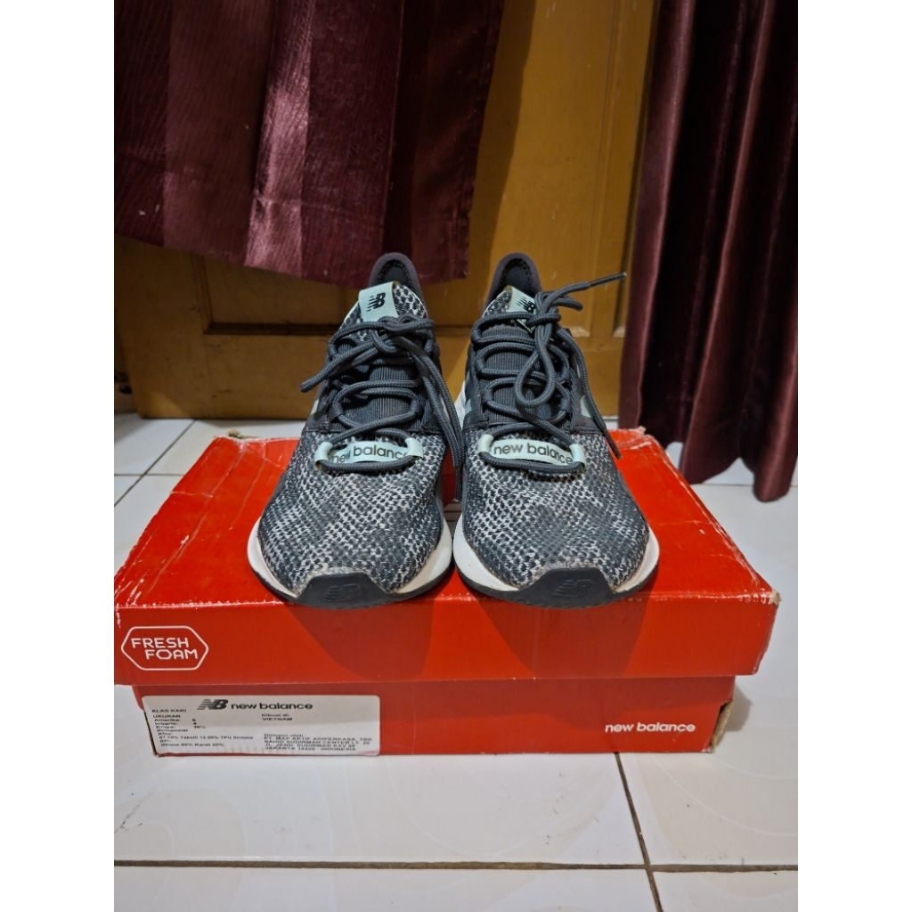 Preloved New Balance Fresh Foam Roav City Grit Women's Running Shoes size 36
