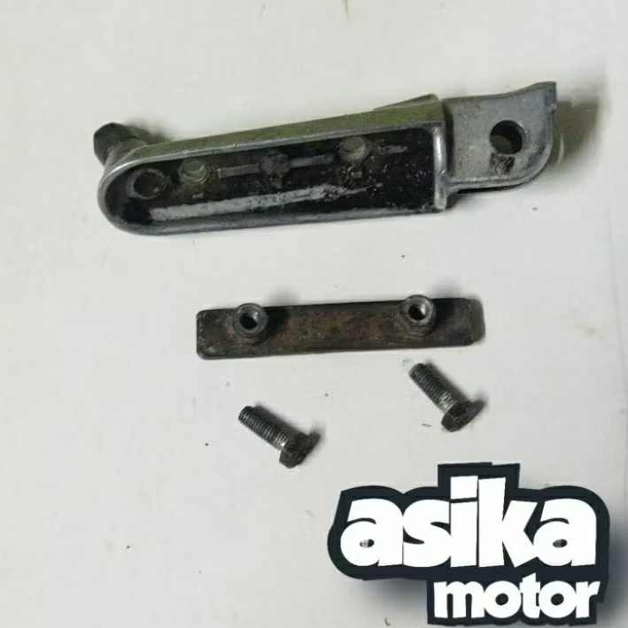 besi step footstep injakan kaki depan Kiri Honda CBR 150 R Original Copotan K45G ( Kiri) tanpa karet