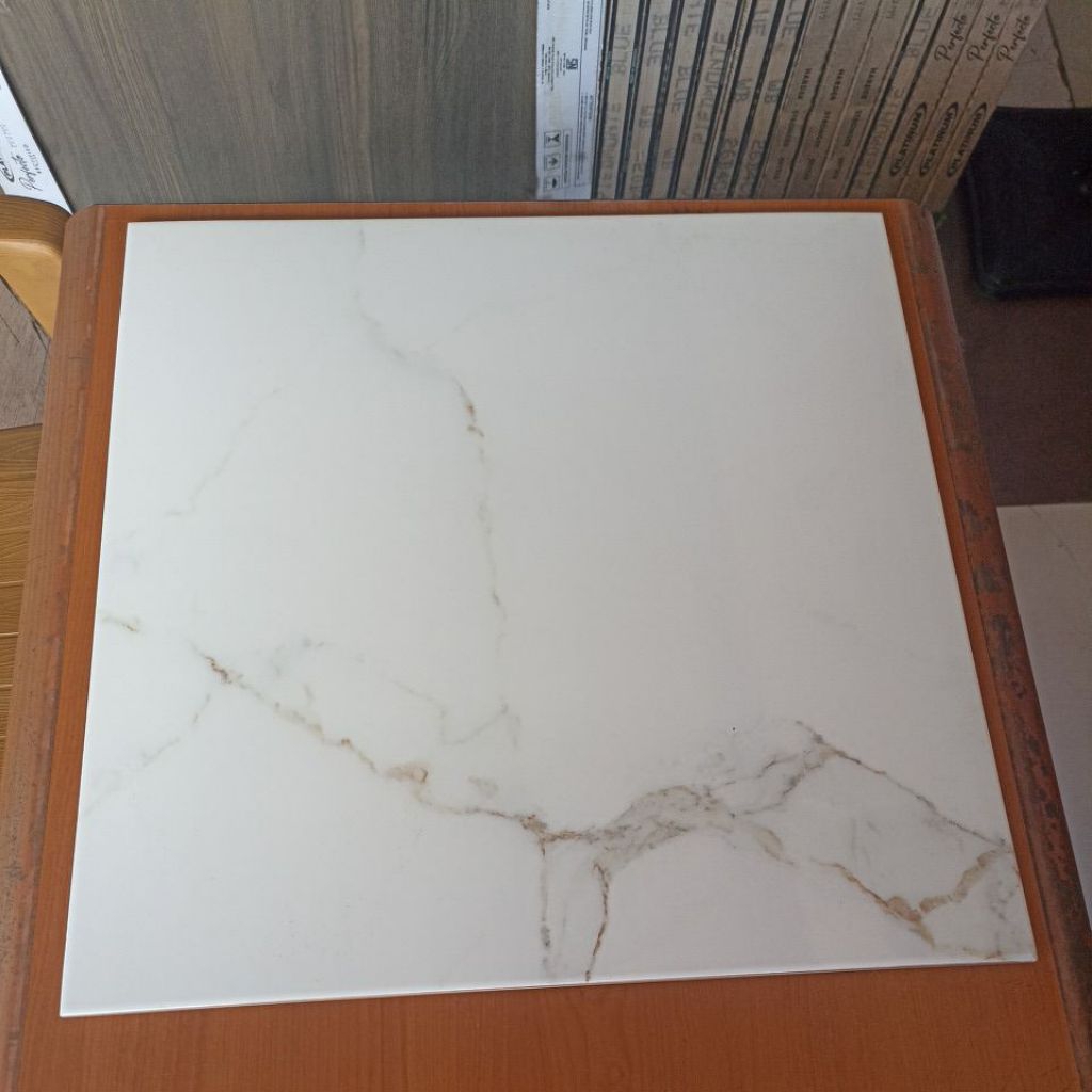 Keramik 50x50 asia tile ch