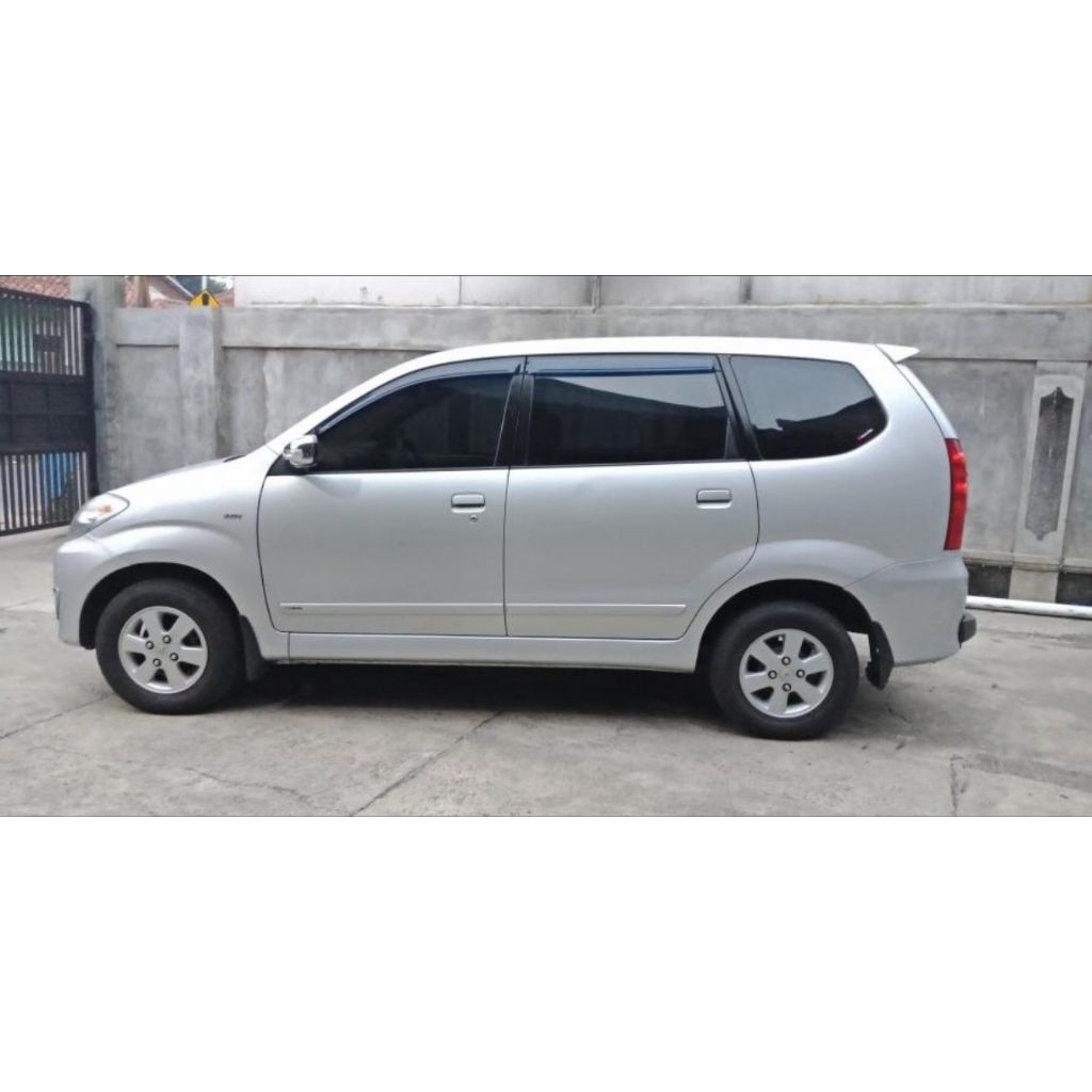 CAT PU SILVER AVANZA 2010