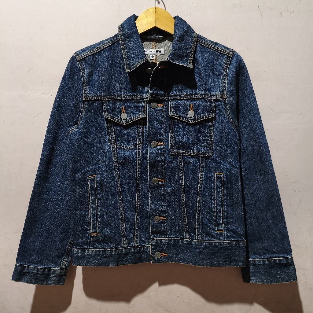 Jaket Trucker Denim Uniqlo second