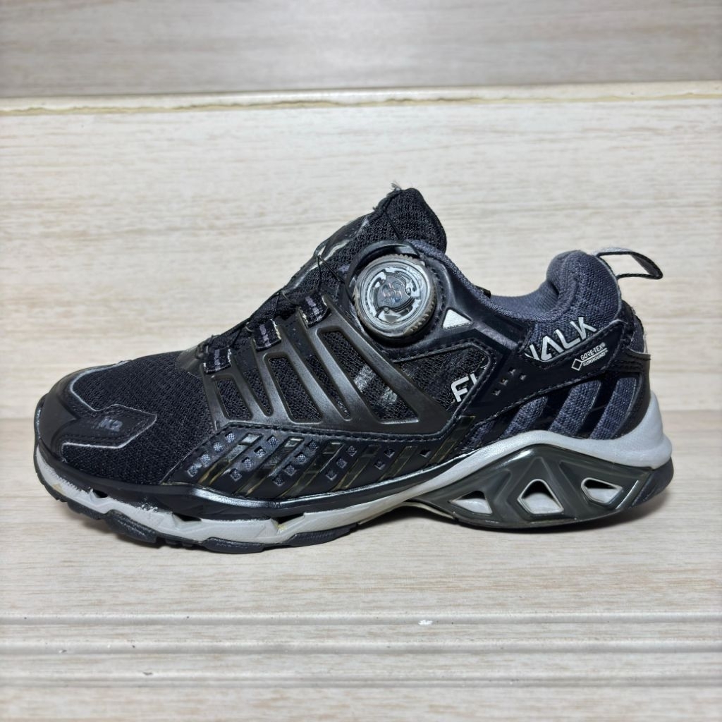 SEPATU OUTDOOR TREKKING HIKING & RUNNING K2 BOA SYSTEM / TALI PUTAR SECOND ORIGINAL  [ MURAH ]