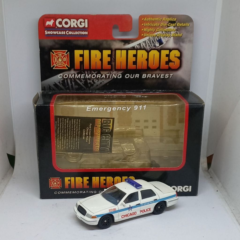corgi ford crown victoria chicago police fire heroes diecast (t)