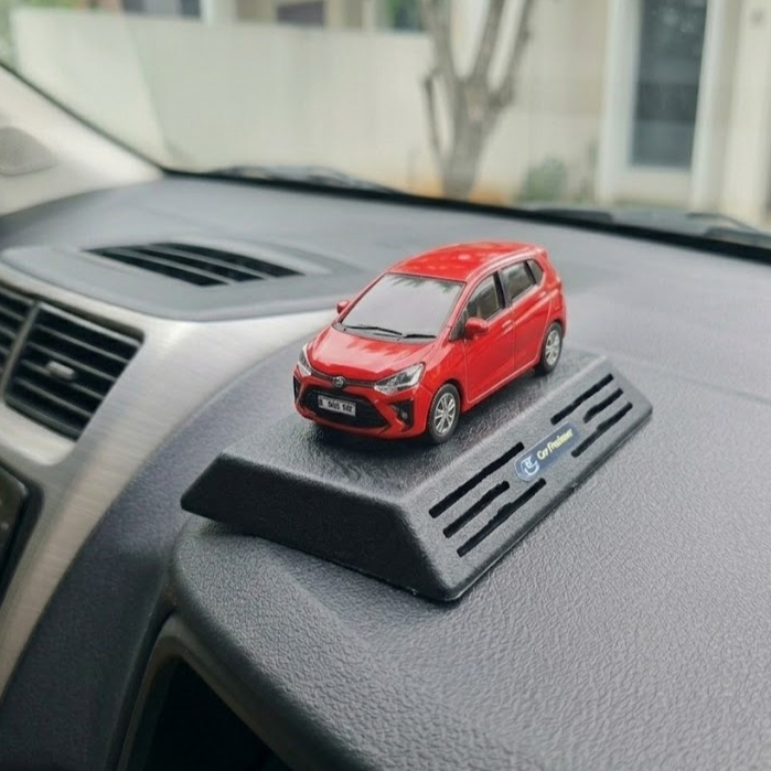 {TOYOTA AGYA 2020} Skala 1 : 45 Pajangan Interior Miniatur Mobil