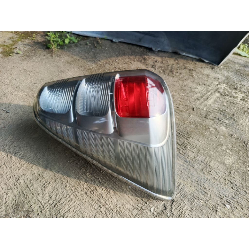 STOPLAMP LAMPU BELAKANG TOYOTA RUSH TERIOS 2011-2014 ORIGINAL
