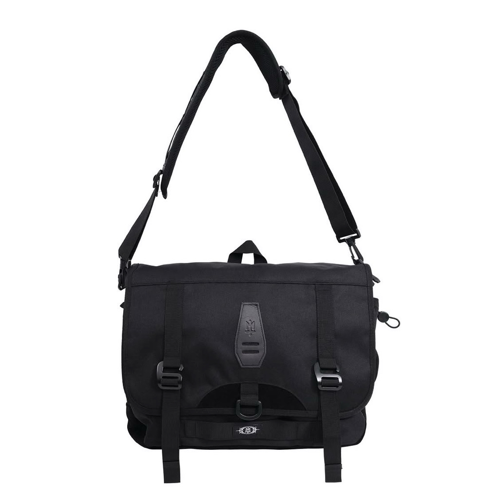 tas selempang maternal disaster somber