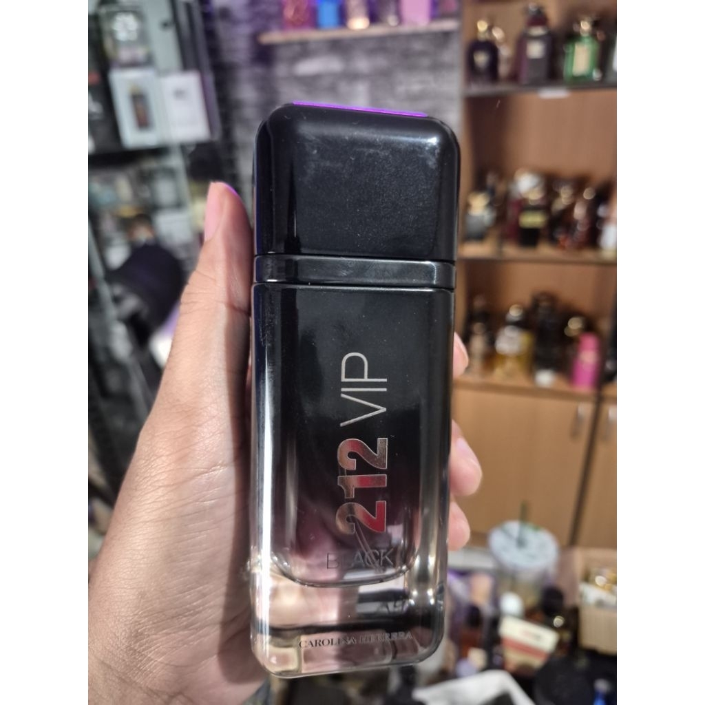 Carolina Herrera 212 VIP Black edp