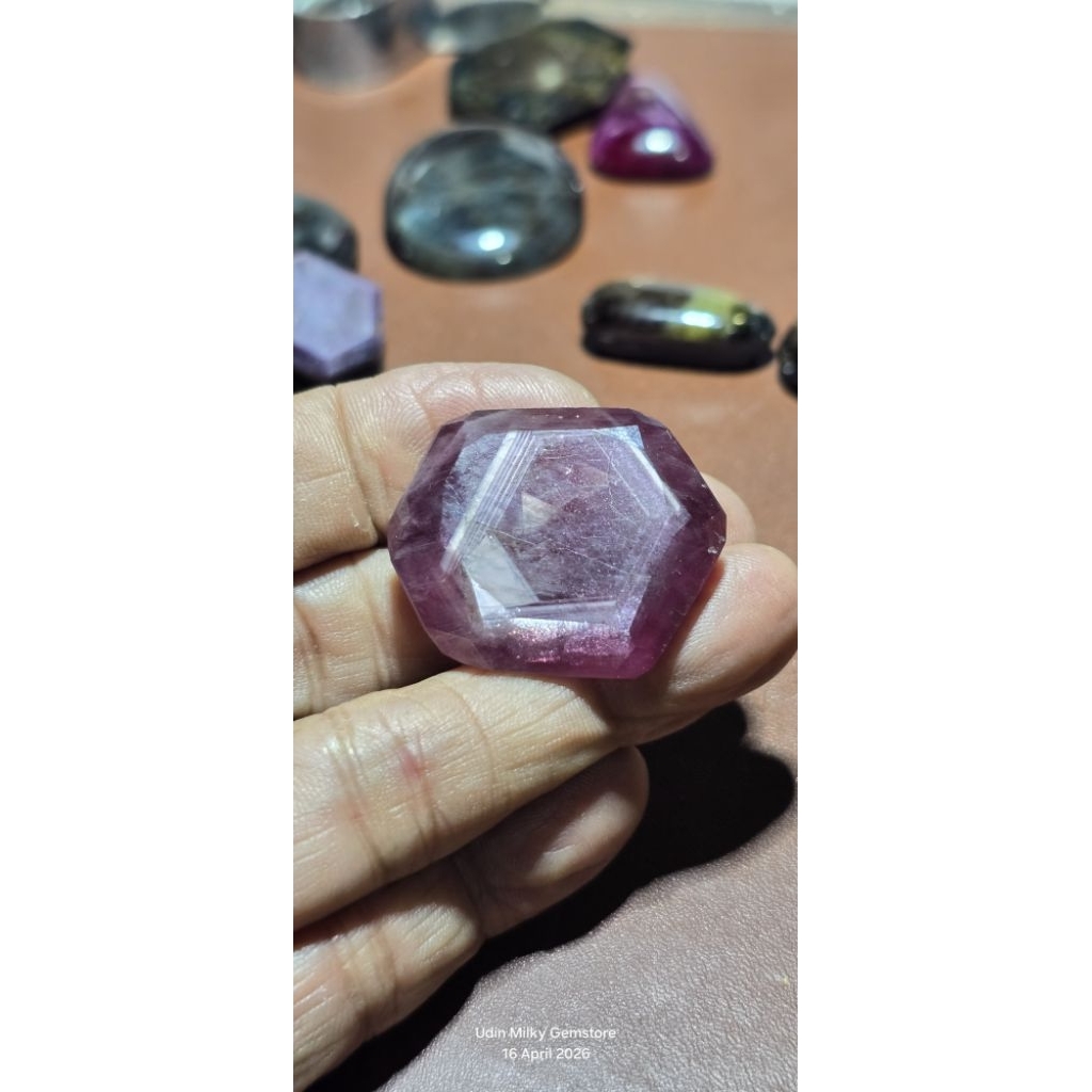 Natural Ruby Star Super Jumbo