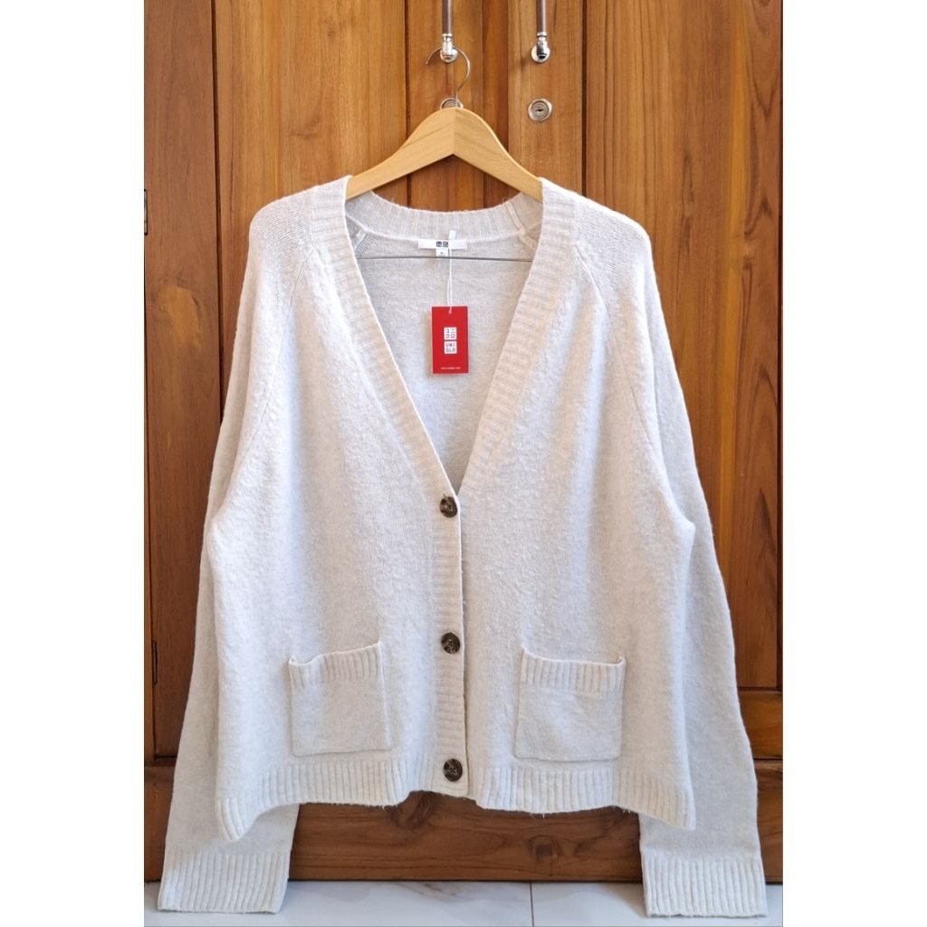 Uniqlo Souffle Yarn Cardigan With Pocket