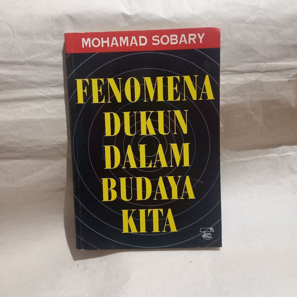 buku fenomena dukun dalam budaya kita