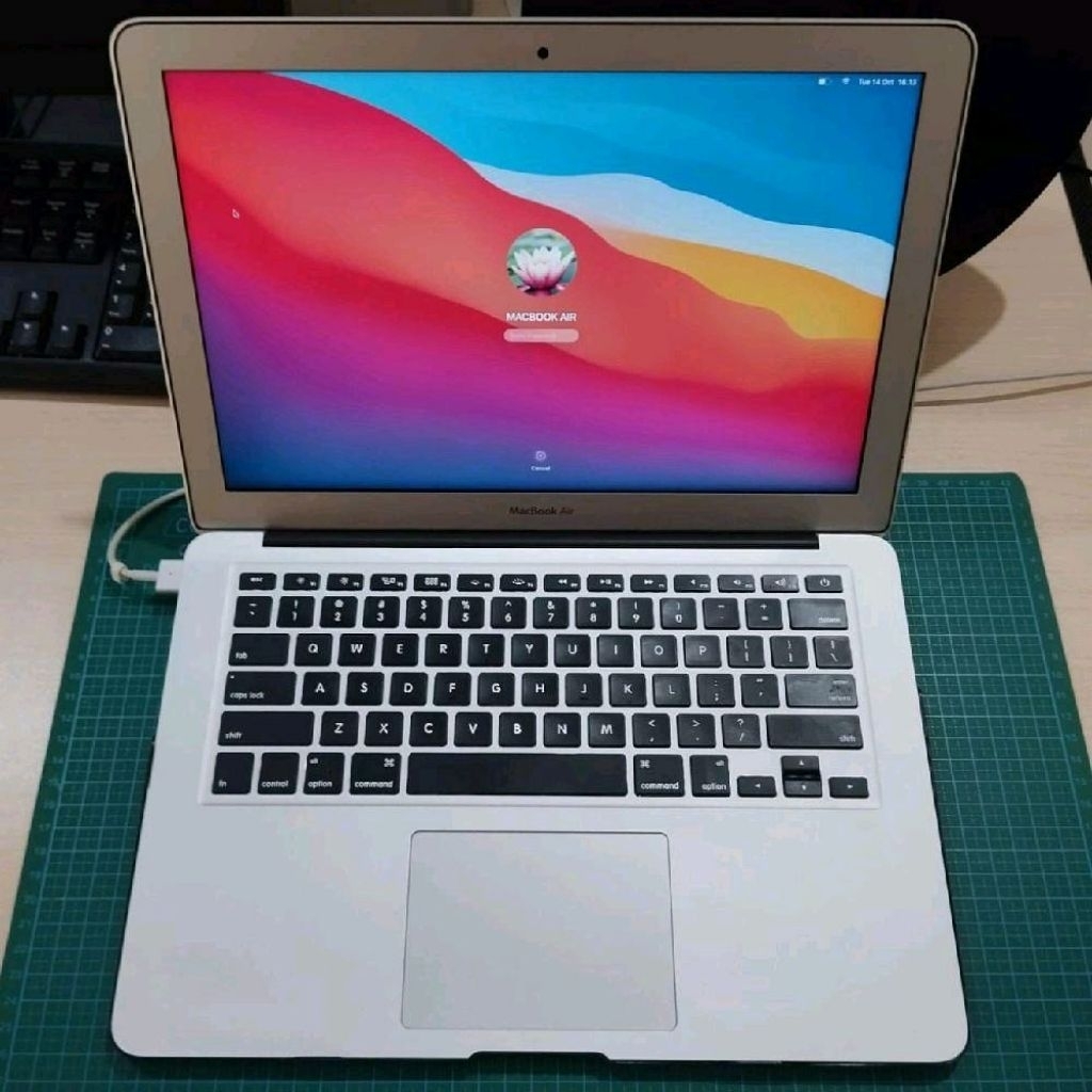 Macbook Air 2015 8/256 Gb 13 inch Second Grade A - Bonus Casing + Screen Protector
