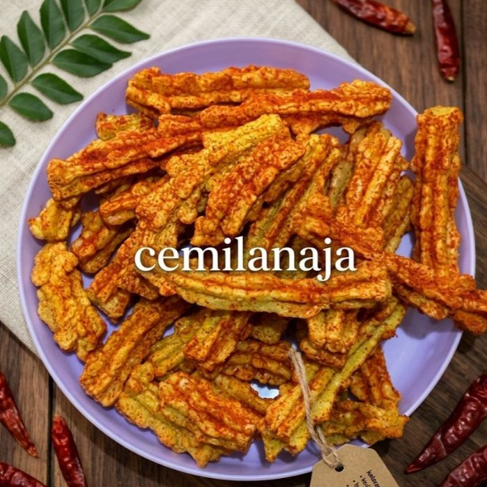 READY KERUPUK AKAR PEDAS / KERUPUK JAAT PEDAS / KERUPUK JADUL / CEMILAN PEDAS / JAJANAN MURAH