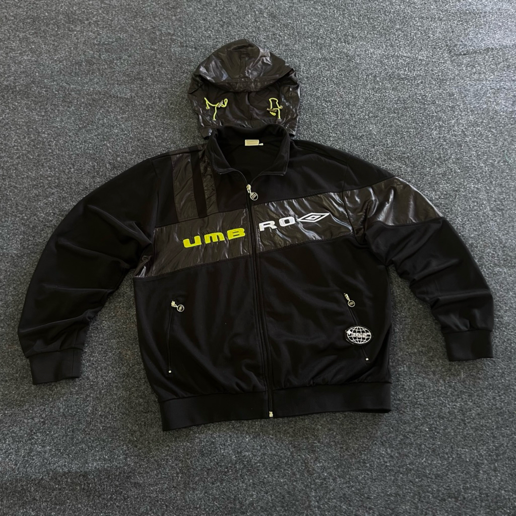 Vintage 00s UMBRO Track Jacket (Knock Down Hoodie)