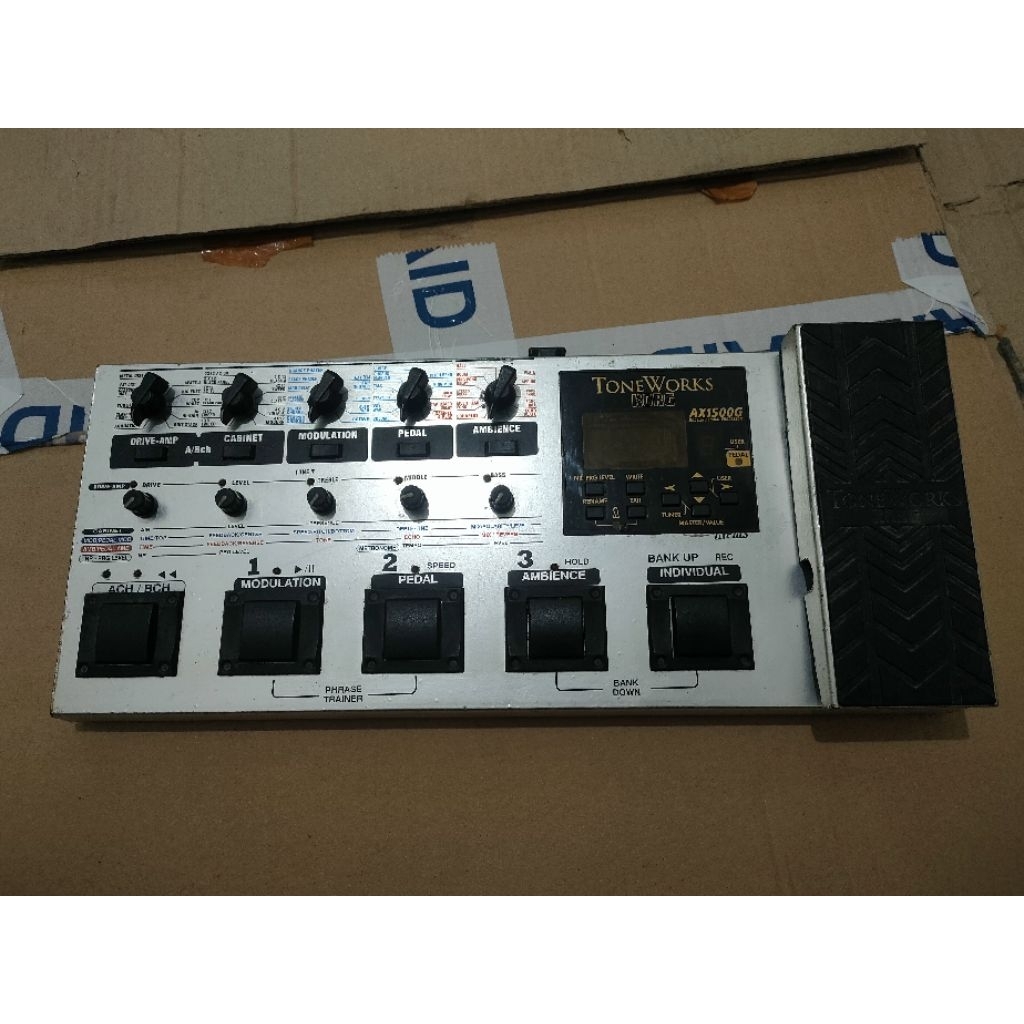 Efek gitar Korg Ax1500g