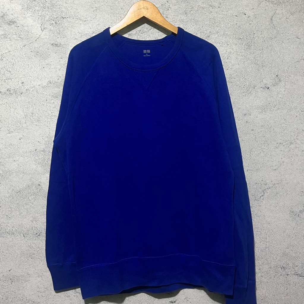 Crewneck Uniqlo sweater uniqlo