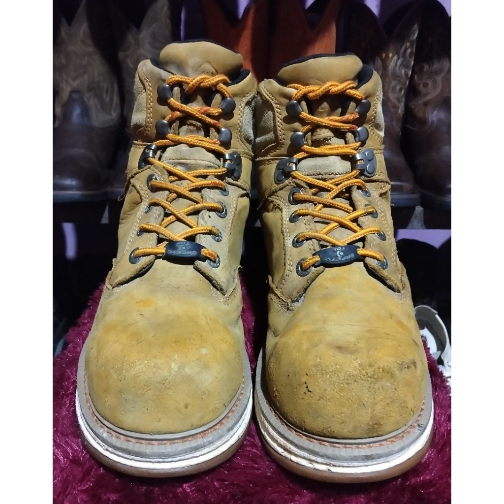Sepatu Safety Wolverine