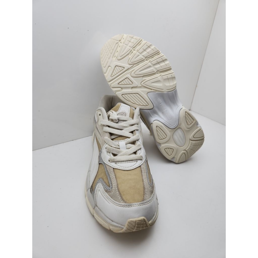 Sepatu Sneakers PUMA TEVERIS NITRO THRIFTED WN'S PUMA WHITE SIZE 40.5