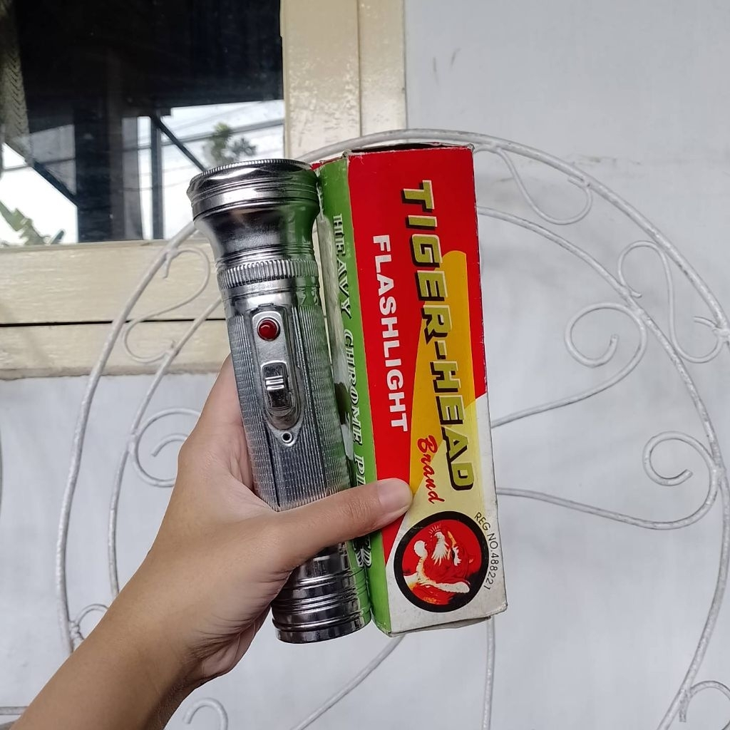 [ BONUS 2 BOHLAM ] KONDISI NYALA TERANG SENTER JADUL LEGEND TIGER-HEAD FLASHLIGHT 300FT SENTOLOP BAT