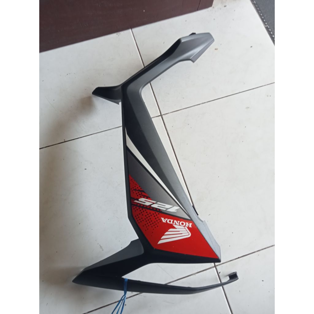 Sayap Supra x 125 fi oryginal copotan motor kiri
