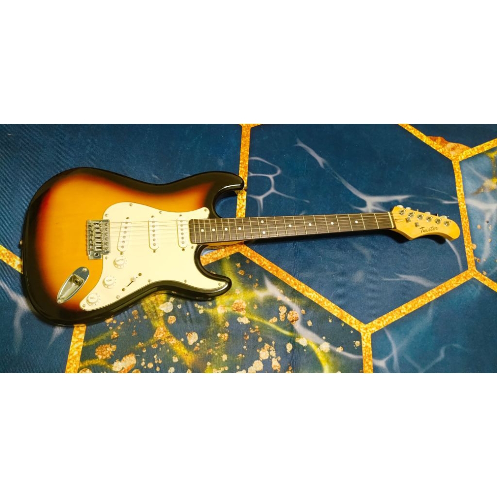 Gitar Listrik Twister Stratocaster Original second