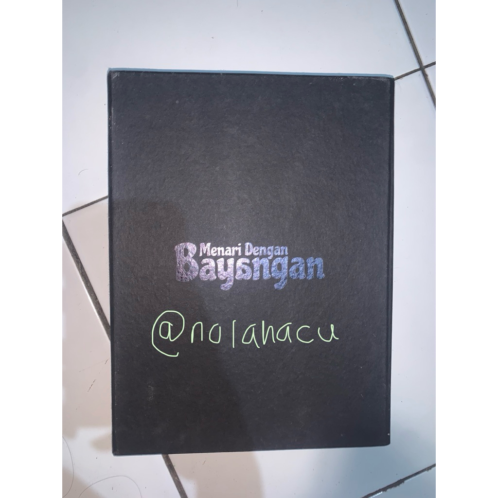 Album Hindia Menari Dengan Bayangan