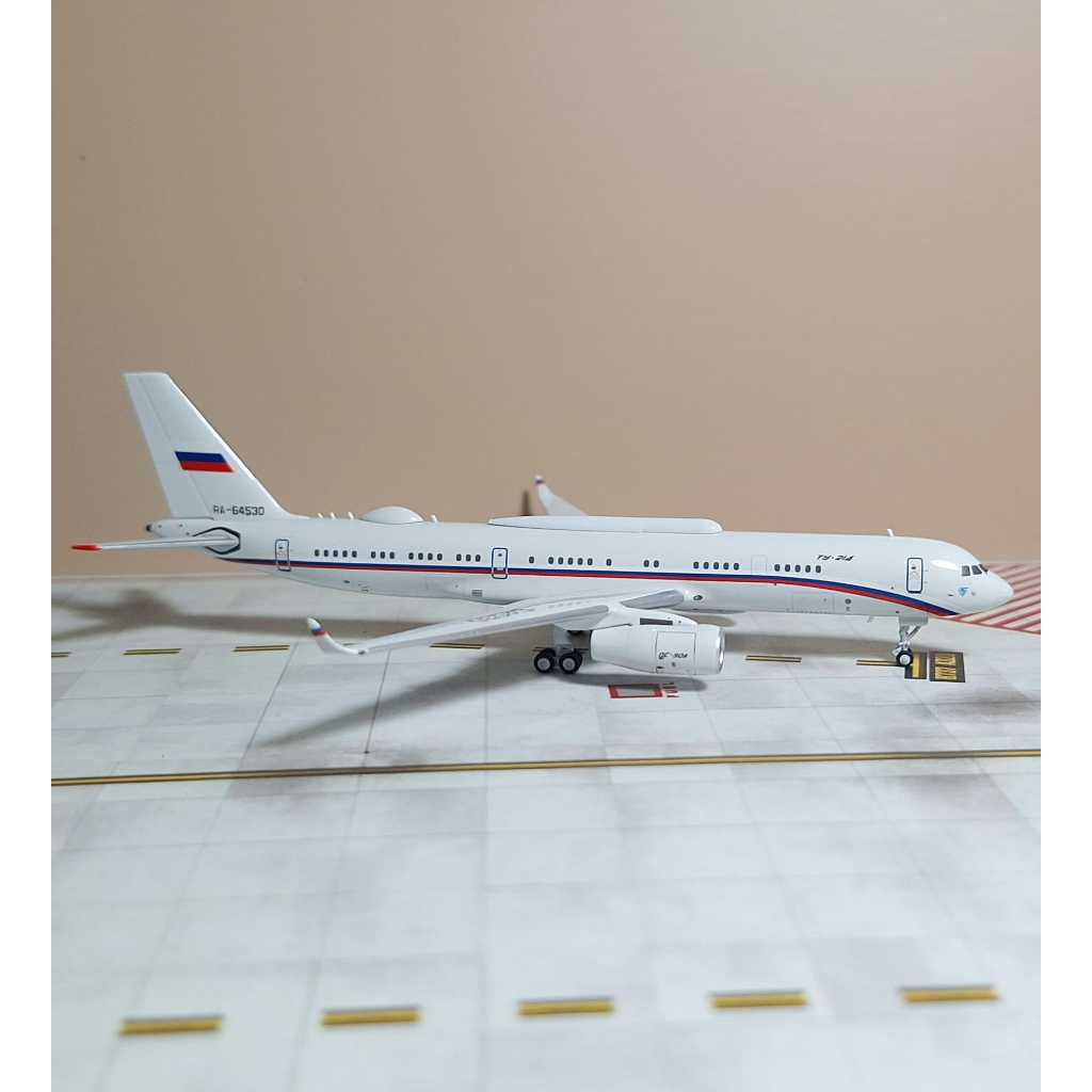 Diecast Pesawat Russian Ministry of Defence (MoD) - Tupolev Tu-214PU-SBUS - RA-64530 Panda Model ska