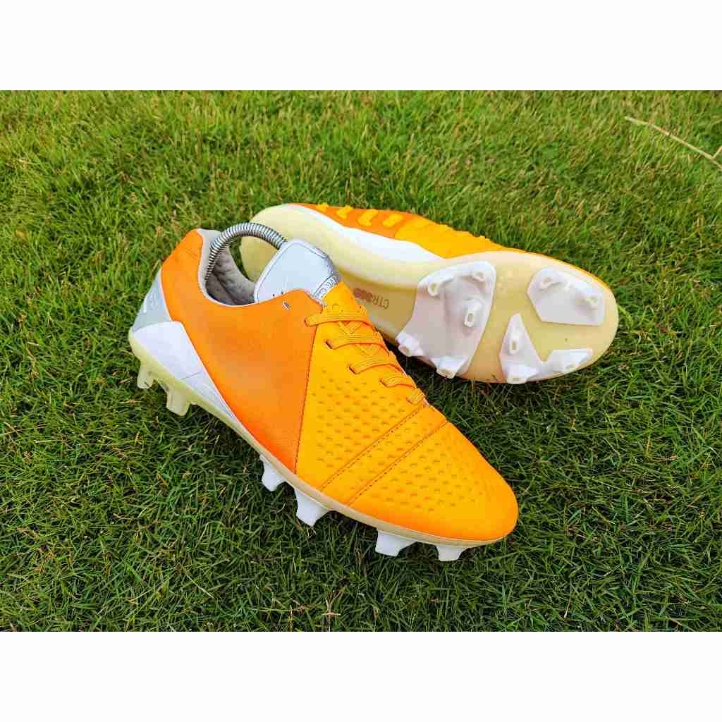 [Terlaris] Sepatu Bola Soccer CTR360 Maestri III FG - Orange Black
