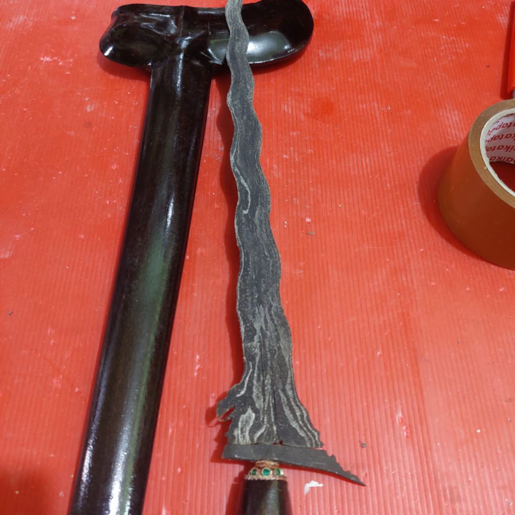 keris sengkelat