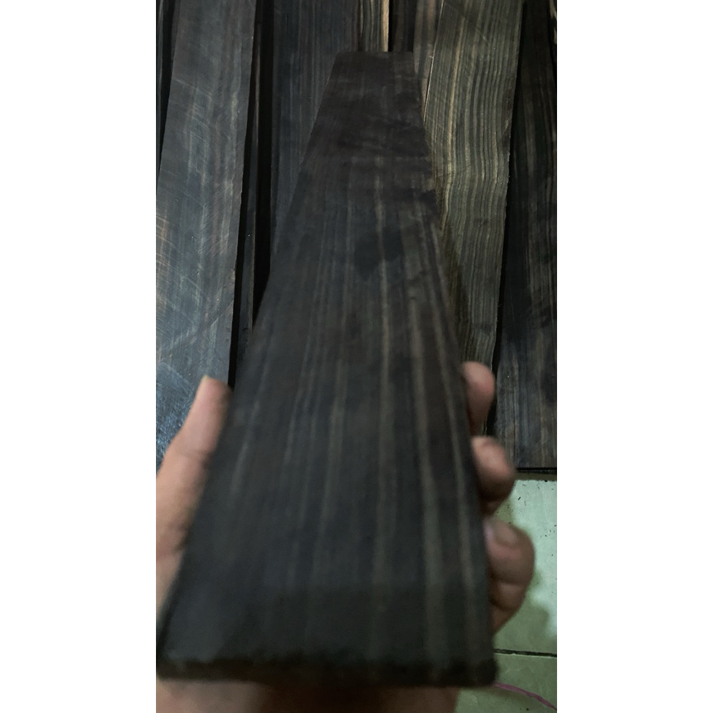 Bahan Fretboard Ebony