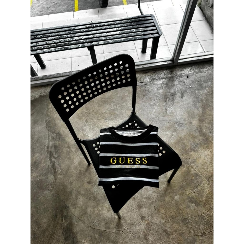 GUESS Los Angeles Striped T-shirt