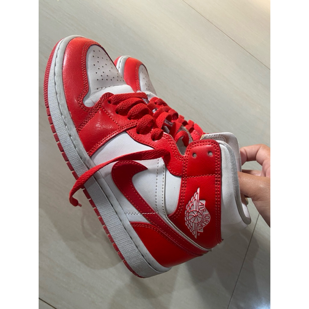 AJ 1  mid preloved .