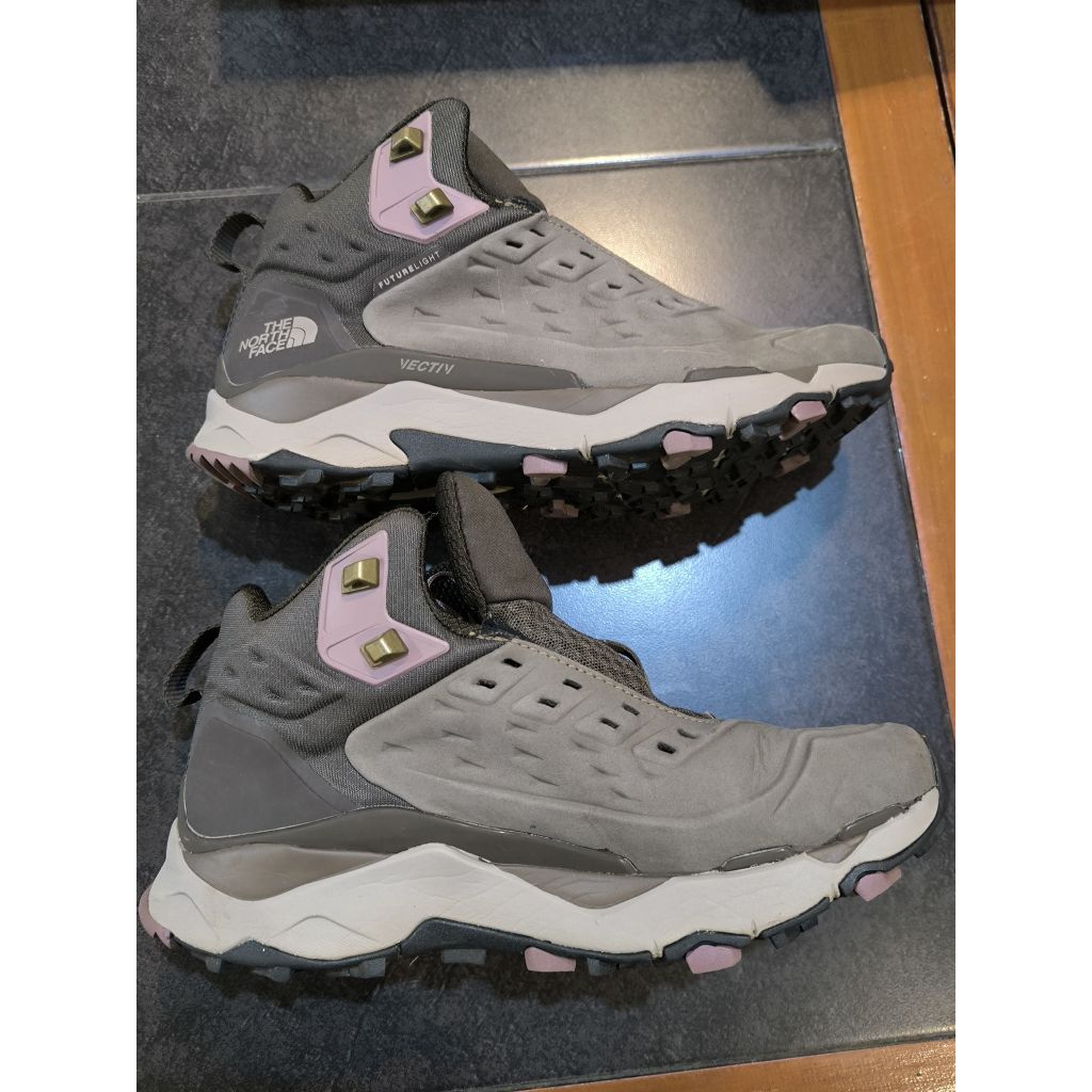 Ori Authentic Sepatu Hiking Wanita the North Face size 40