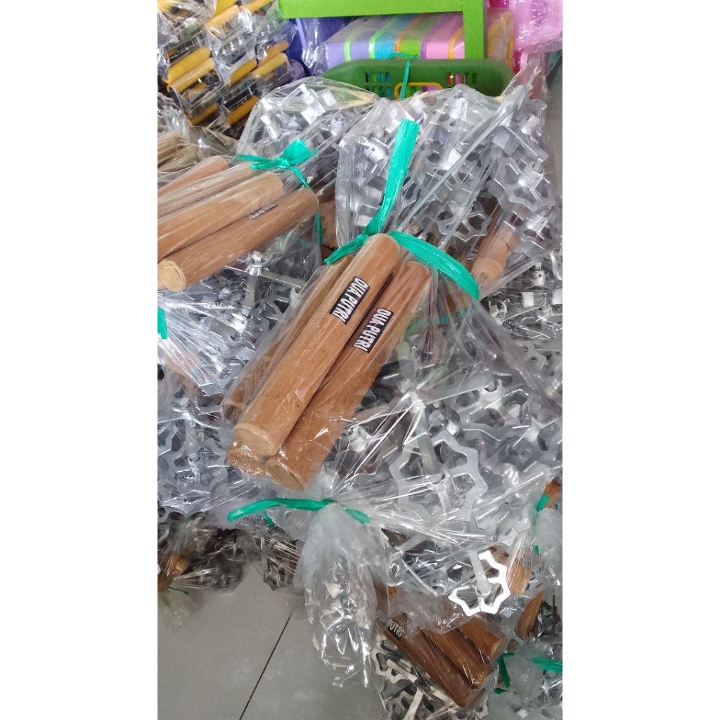 CETAKAN KEMBANG GOYANG KECIL
