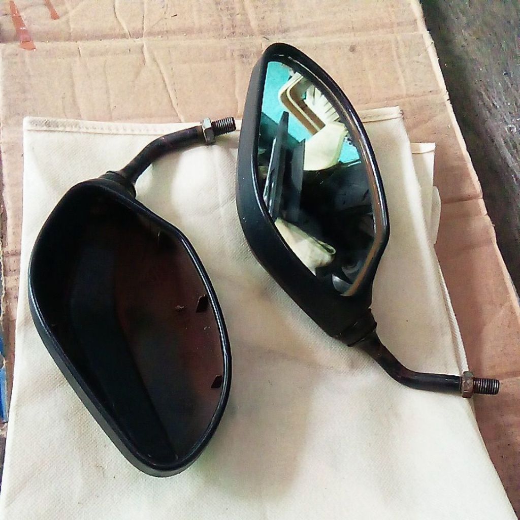 Spion ori copotan Yamaha NMAX