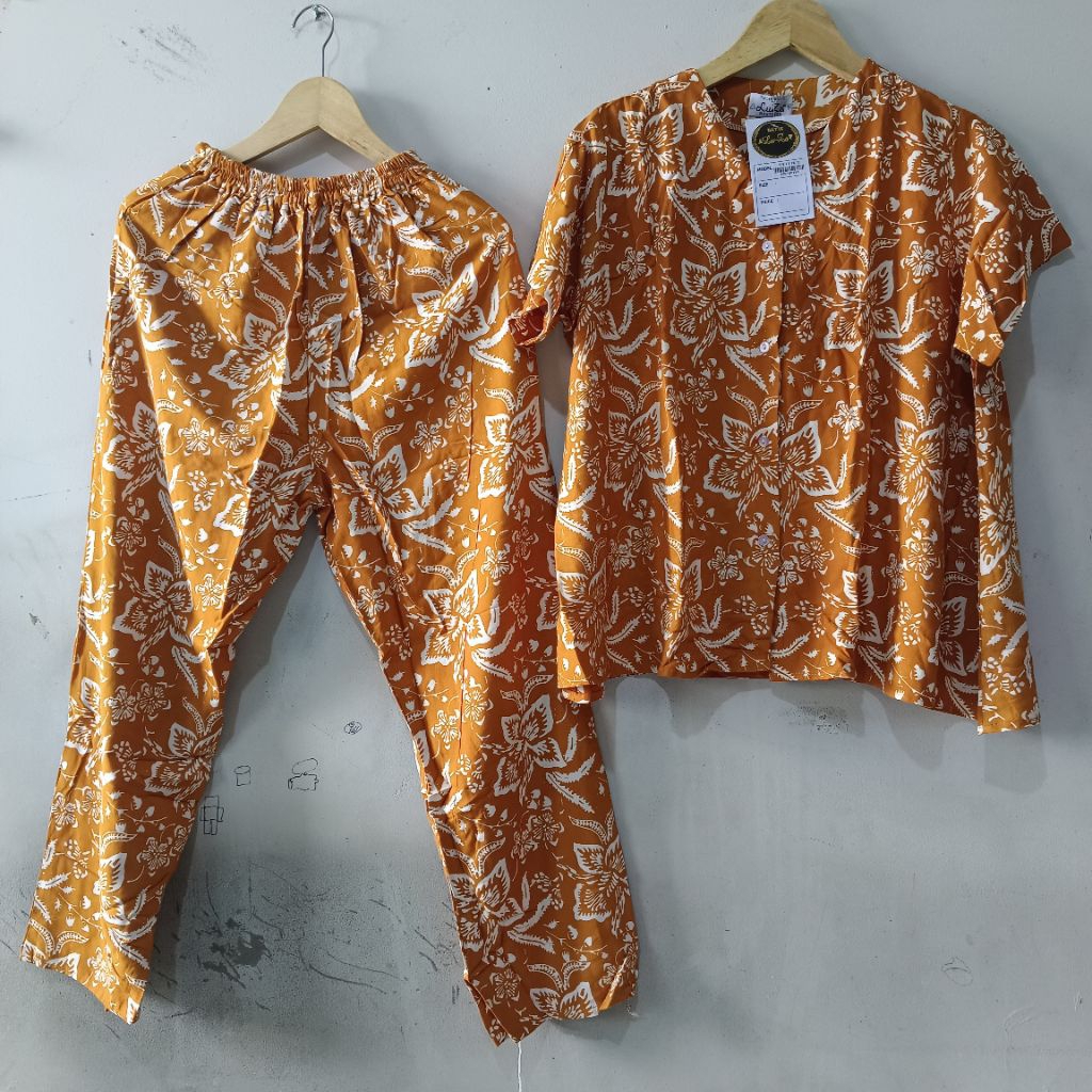 LUZA ~ SETELAN LUZA VIE /  SETELAN LUZA VIE TANGAN 7/8 by LUZA BATIK PEKALONGAN  /  ONESET PAJAMAS L