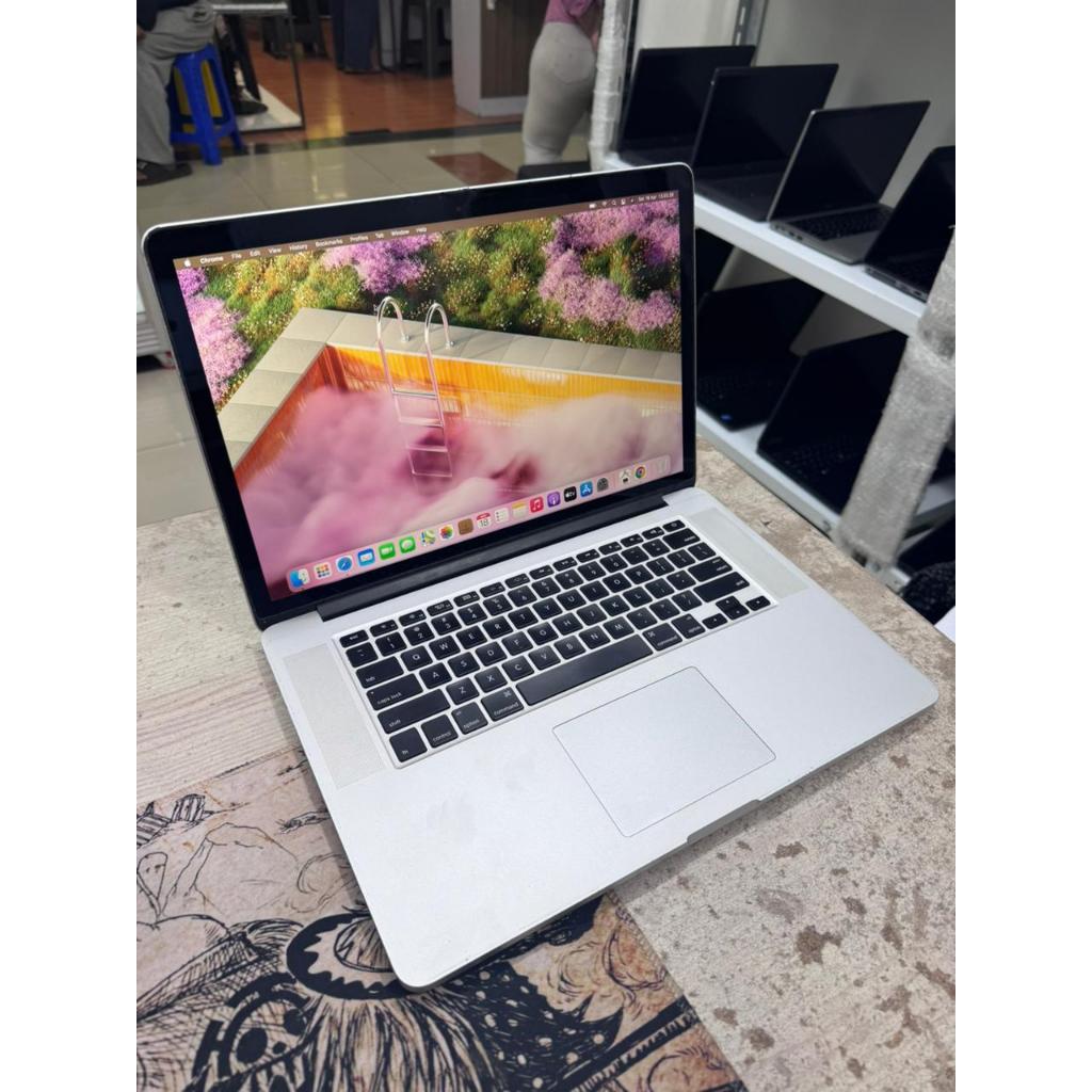 MACBOOK PRO 2014 15 INCHI CORE I7 16/512 GB DUAL VGA SECOND