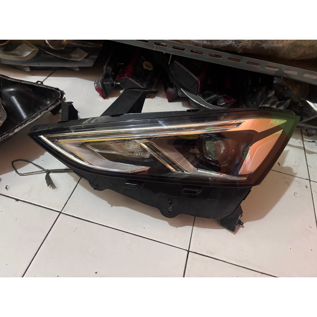Headlamp lampu depan Isuzu mux new 1900 cc 2024 2025