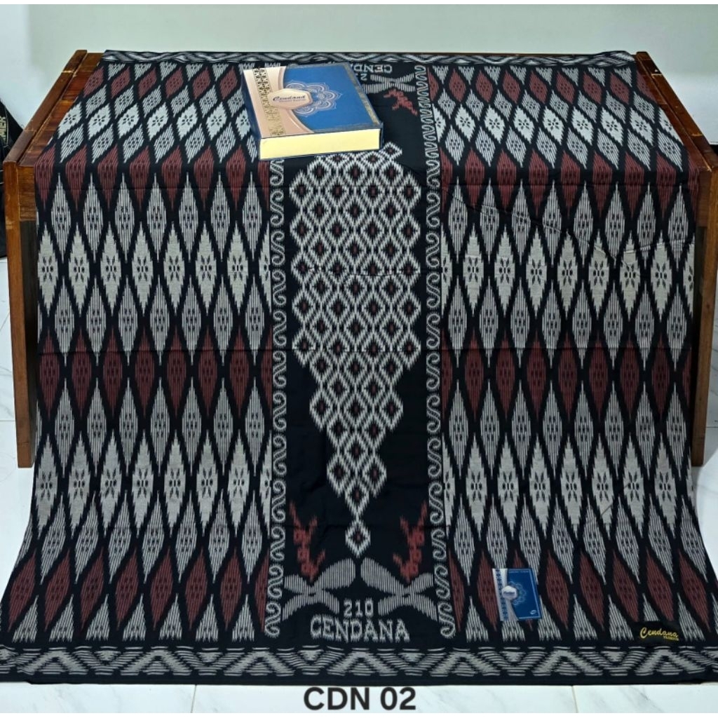 SARUNG CENDANA MOTIF KAWUNG