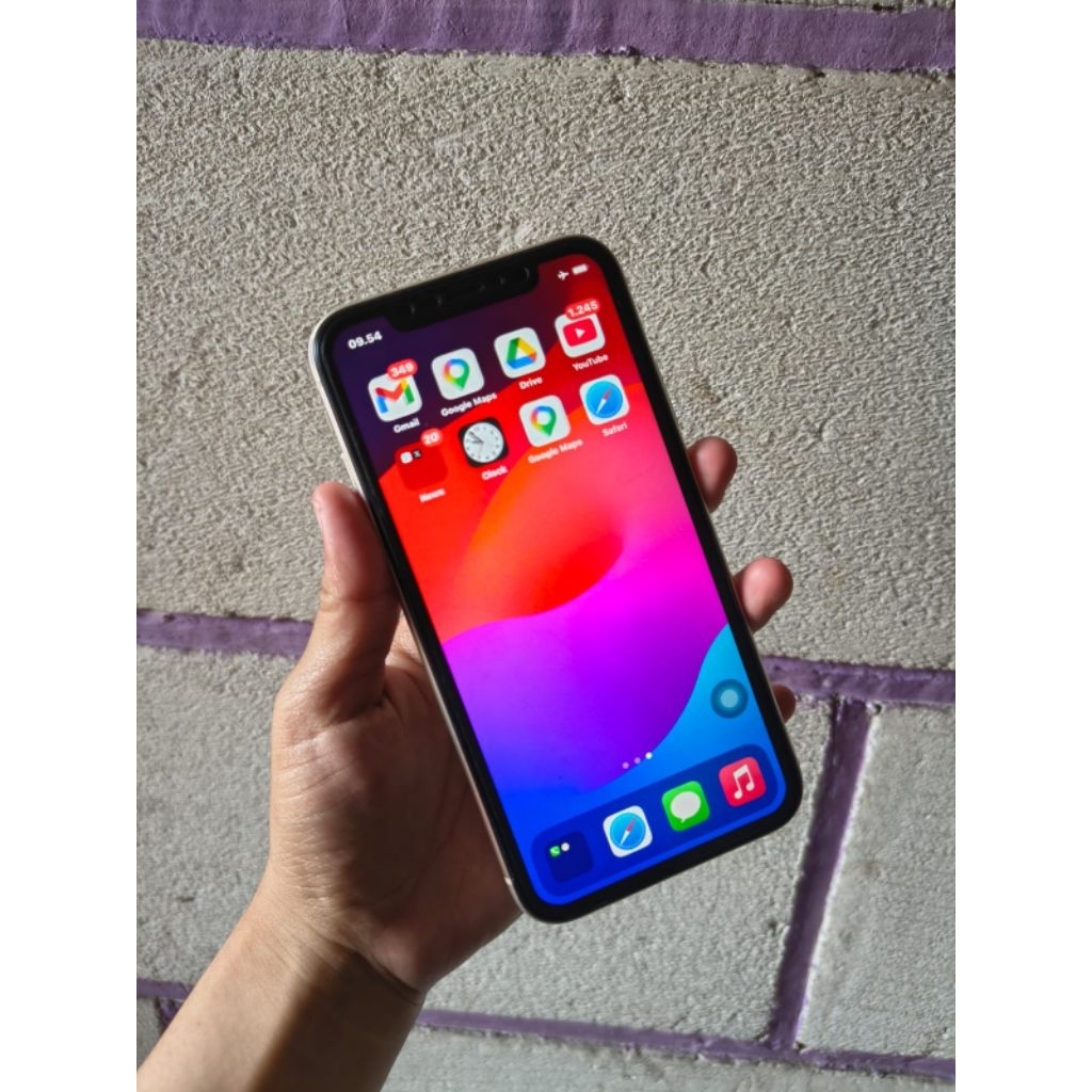 iPhone 11 64GB Resmi iBox Second Fullset