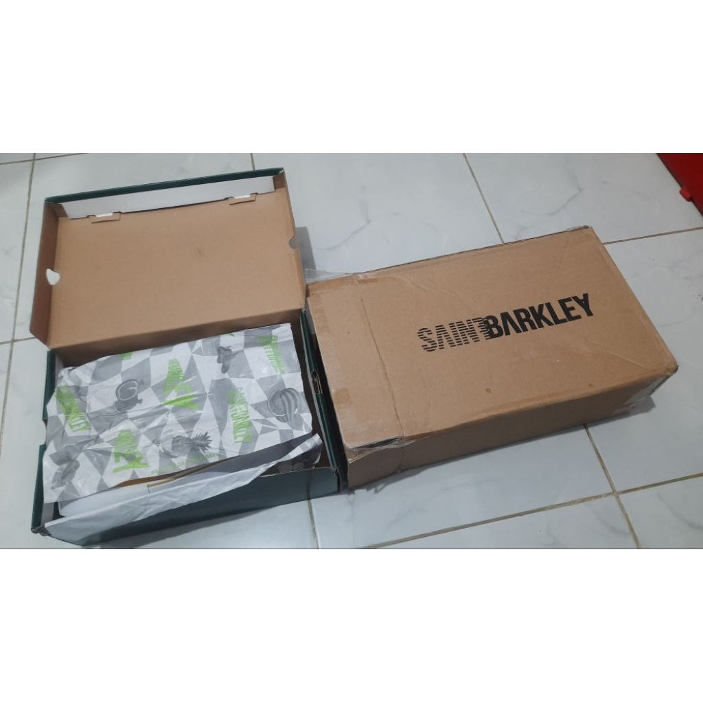 sepatu saint barkley