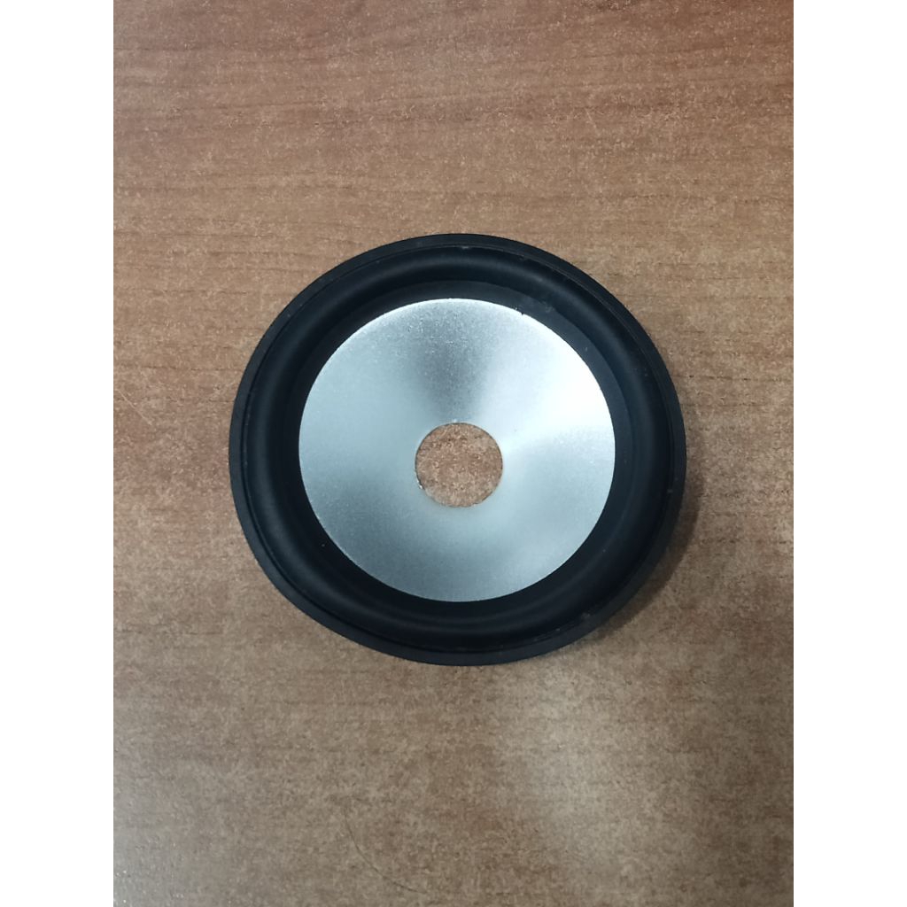 Daun speaker 4 inch warna silver