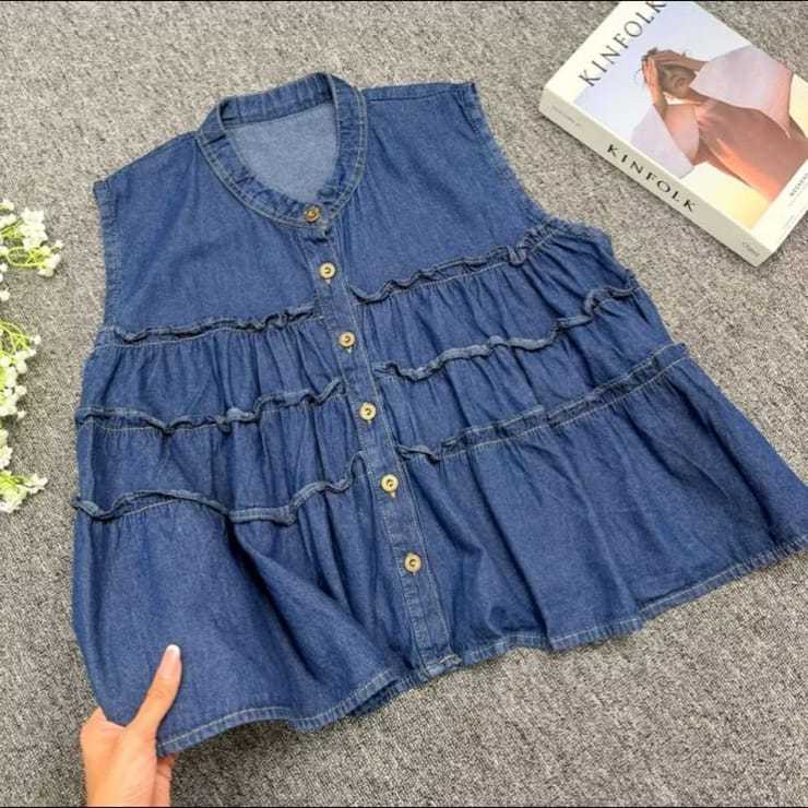 CARISSA VEST JEANS RUFFLE / ATASAN WANITA KUTUNG TANPA LENGAN BAHAN JEANS / VEST JEANS OUTER