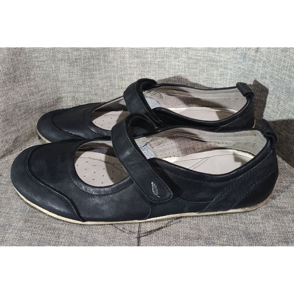 Sepatu wanita Geox size 40