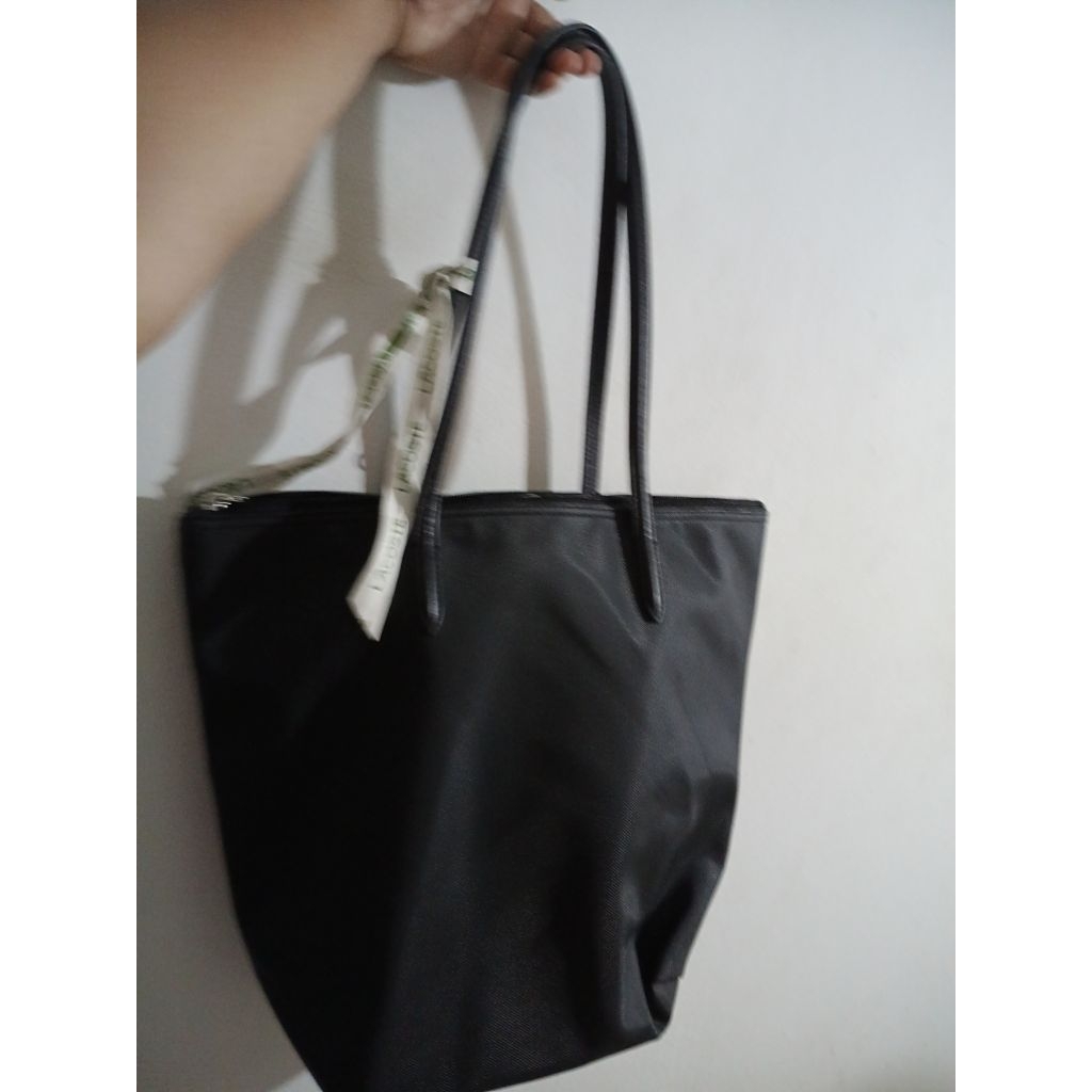 tas lacoste
