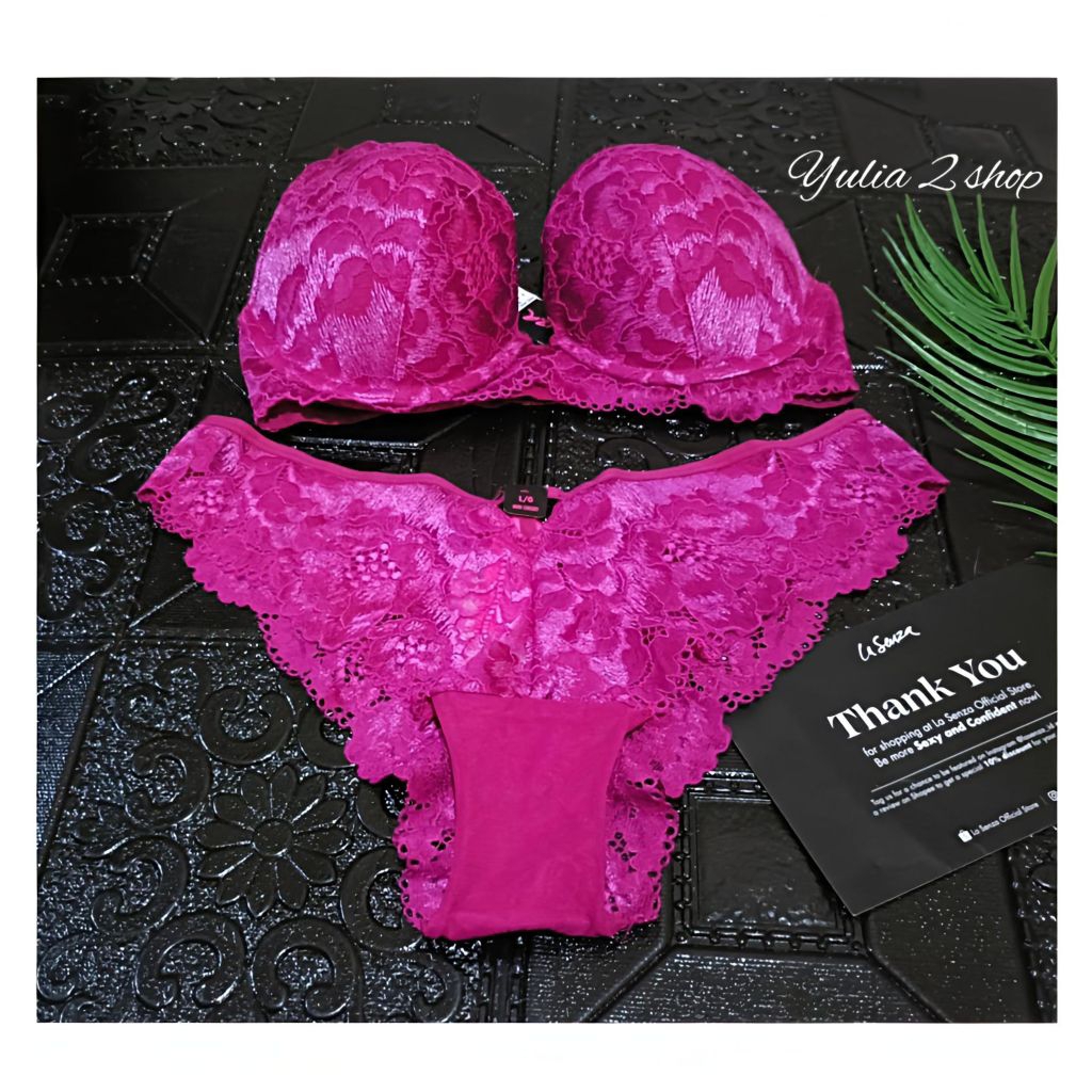 SALE !! NEW LA SENZA BRA SET  LASENZA