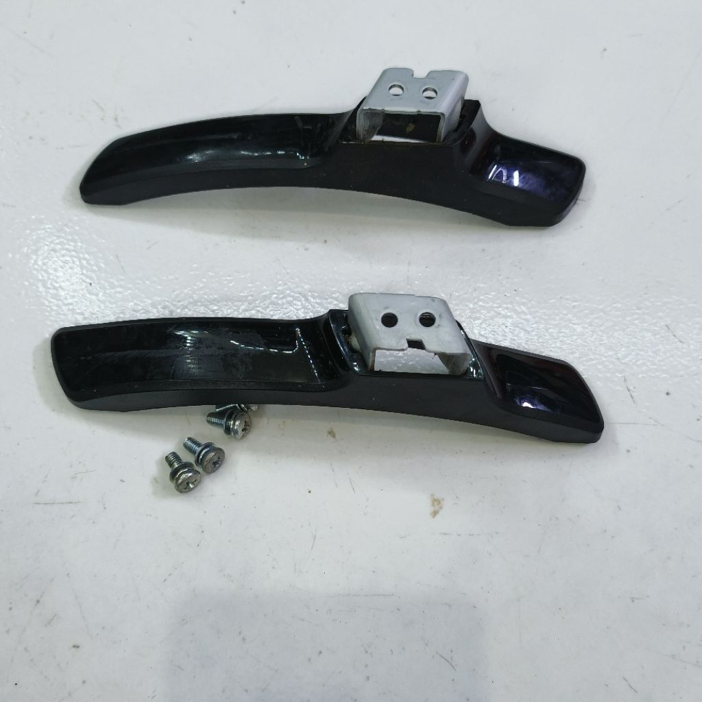 stand tv Sharp 32le180i/185i/lc32le295 - kaki tv sharp lc32le180i - stand tv Sharp lc32le295i - brek