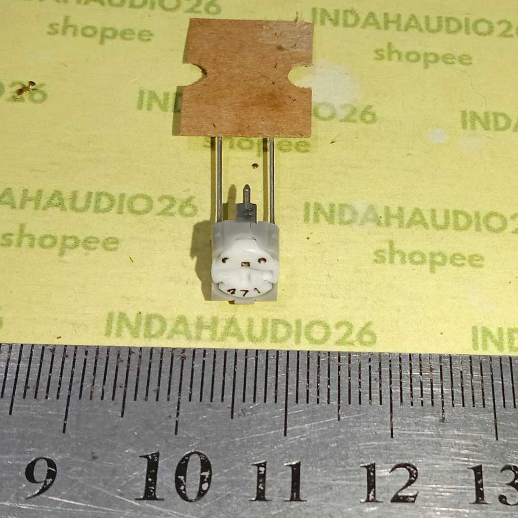5PCS  trimpot abu abu putih 471 vr variable resistor 470r 470 ohm  potensiometer 3 kaki