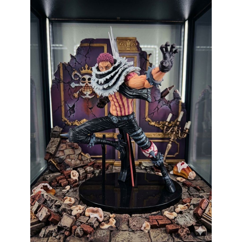 Action figure One piece (Charlotte katakuri).